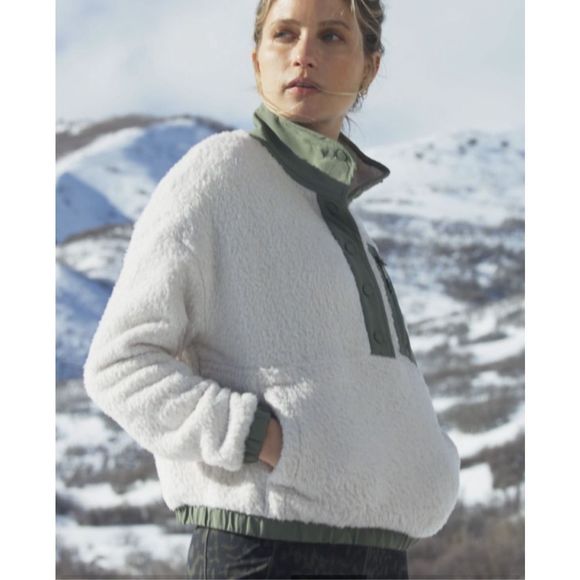 Vuori Jackets & Blazers - VUORI Cream Cozy Sherpa Popover Dune Jacket Pullover Olive Green Trim Size XS